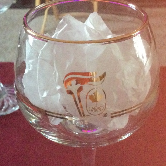 Vintage 1988 Petro Canada Wine Glasses - Picture 11 of 13